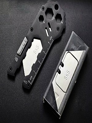 Stainless Steel (Octagon) SK5 With 5 Replaceable Blades EDC Pocket Utility Knife