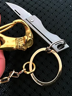 Titanium Skull Carabiner/Titanium Mini Knife (Golden) Keychain