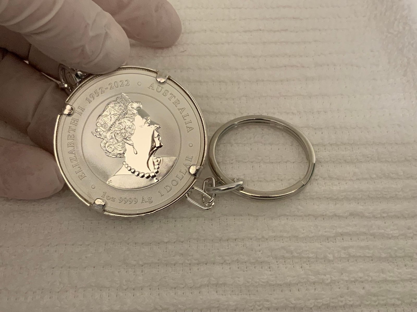 BEAUTIFUL/STUNNING *WHITE SILVER* Dragon (S925) 1 Oz. Silver Coin Keychain - Image 5