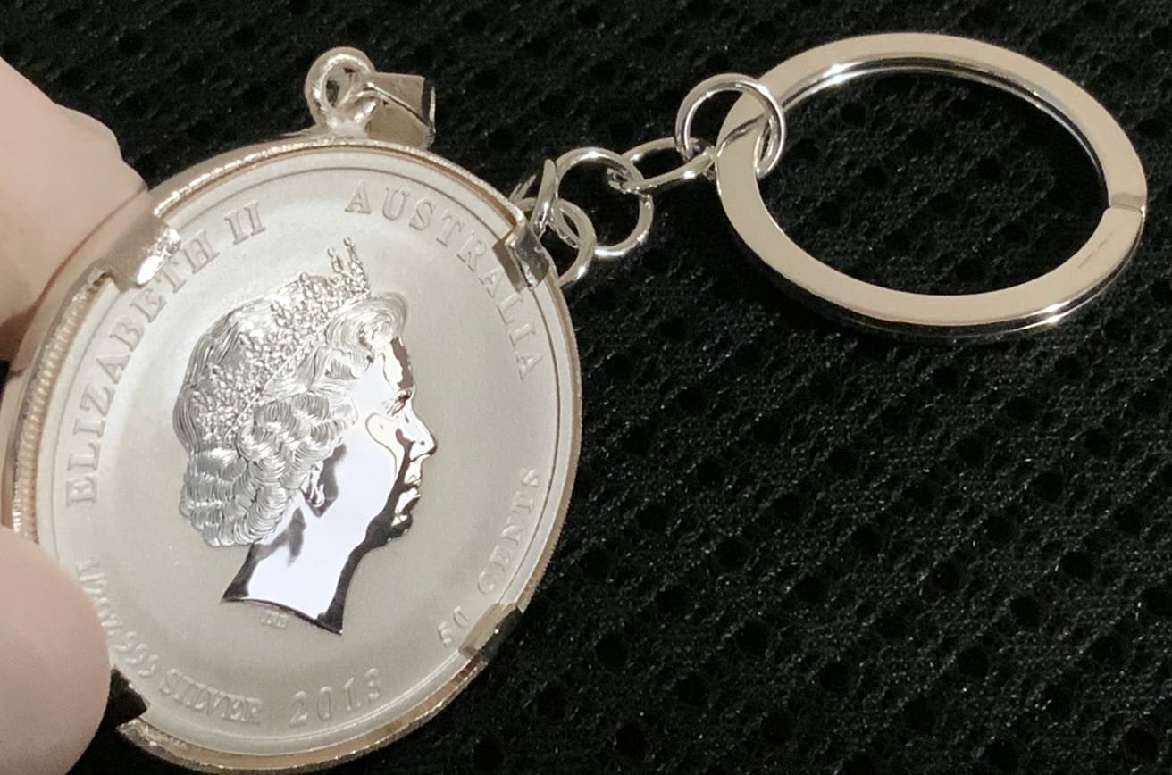 2013 (GREEN) COLORED LUNAR SNAKE (ALL S925 ~ 1/2 Oz. 0.999) Silver Coin Keychain - Image 4