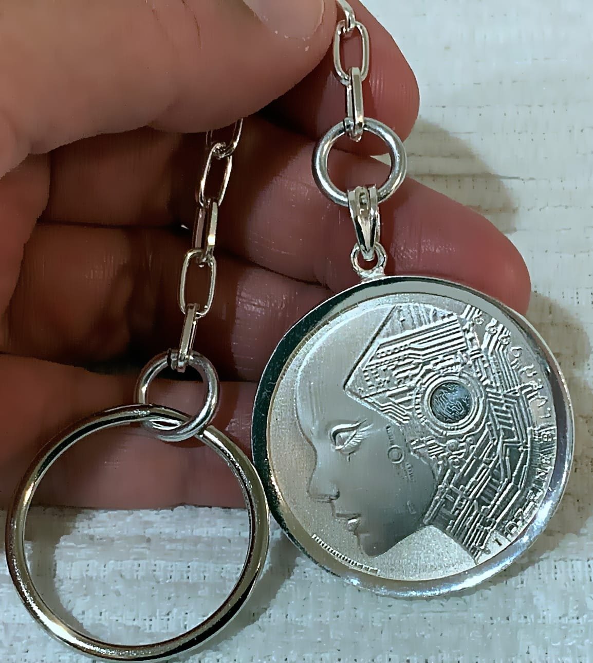 AI Pure Ounce Silver Coin Keychain (S925 Bezel)