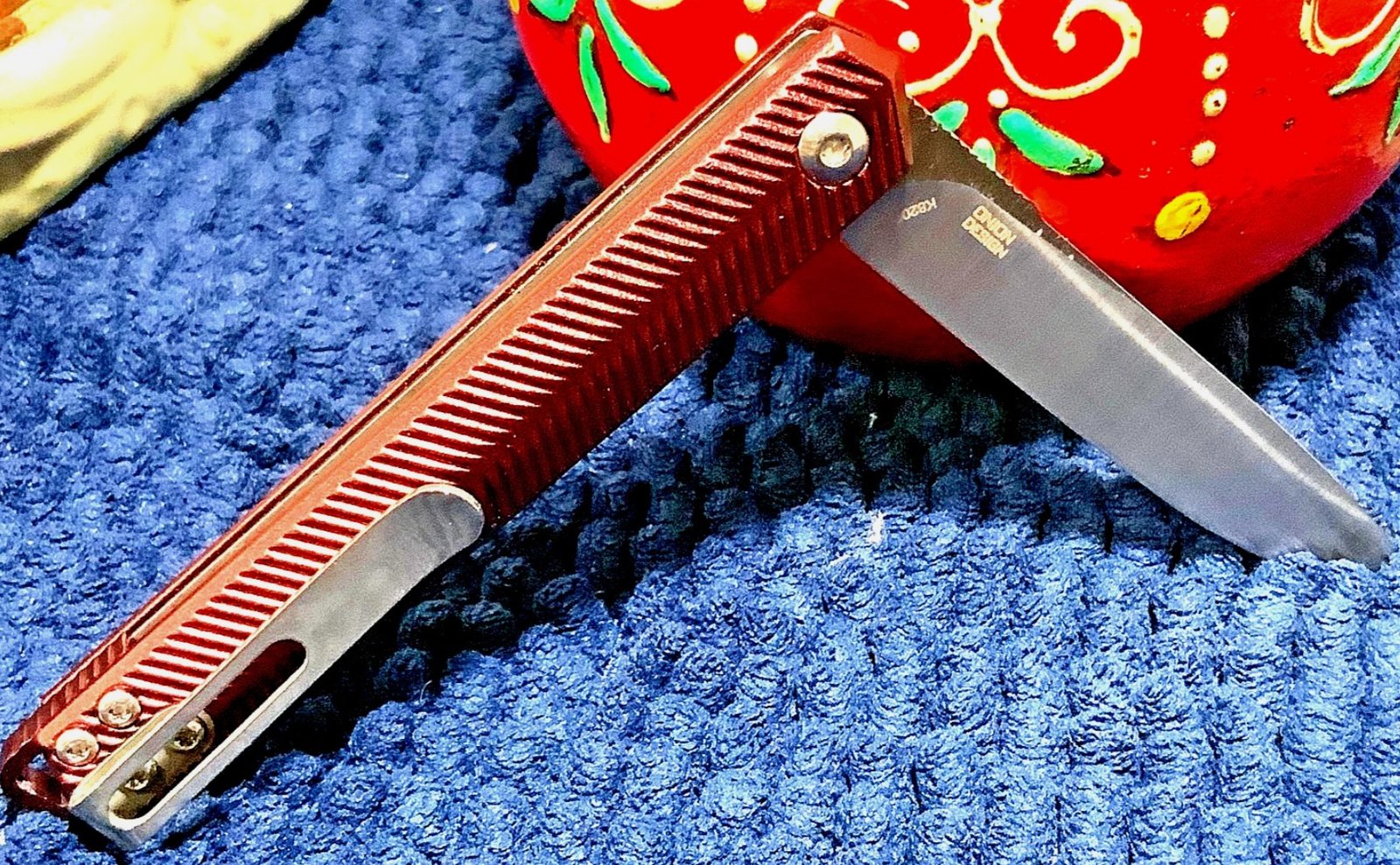 Tualong Ken Onion Stylus Onion Design (K820BXP) Maroon Grip Executive Folder - Image 8