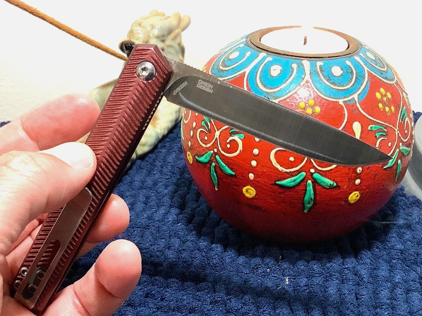 Tualong Ken Onion Stylus Onion Design (K820BXP) Maroon Grip Executive Folder - Image 4