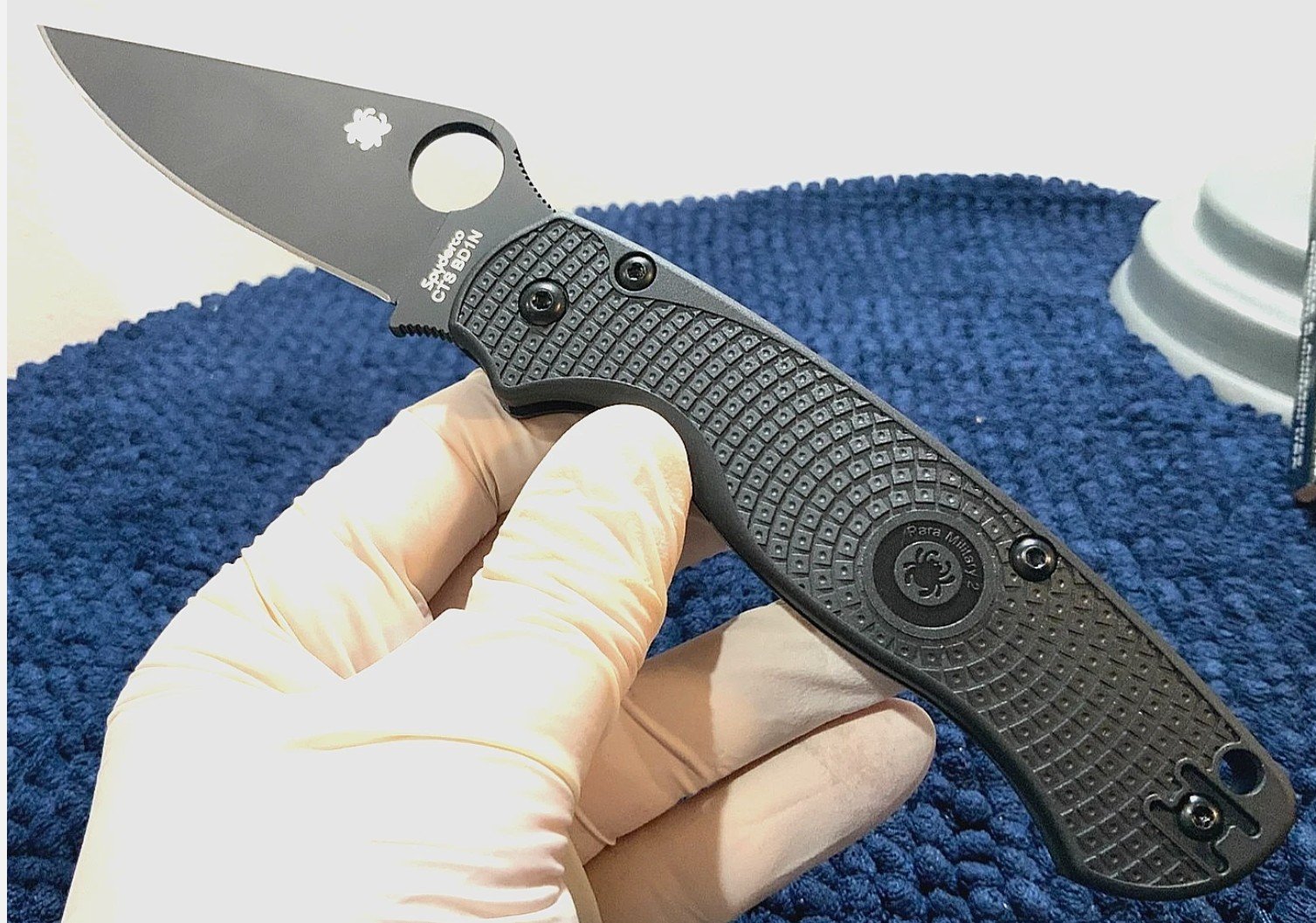 Spyderco Para Military 2 Lightweight Compression Lock *BLACKOUT* SC81PBBK2 - Image 6