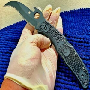 Spyderco Matriarch 2 (C12SBBK2W) VG-10 TiCN Reverse Blade S SpyderEdge Folder