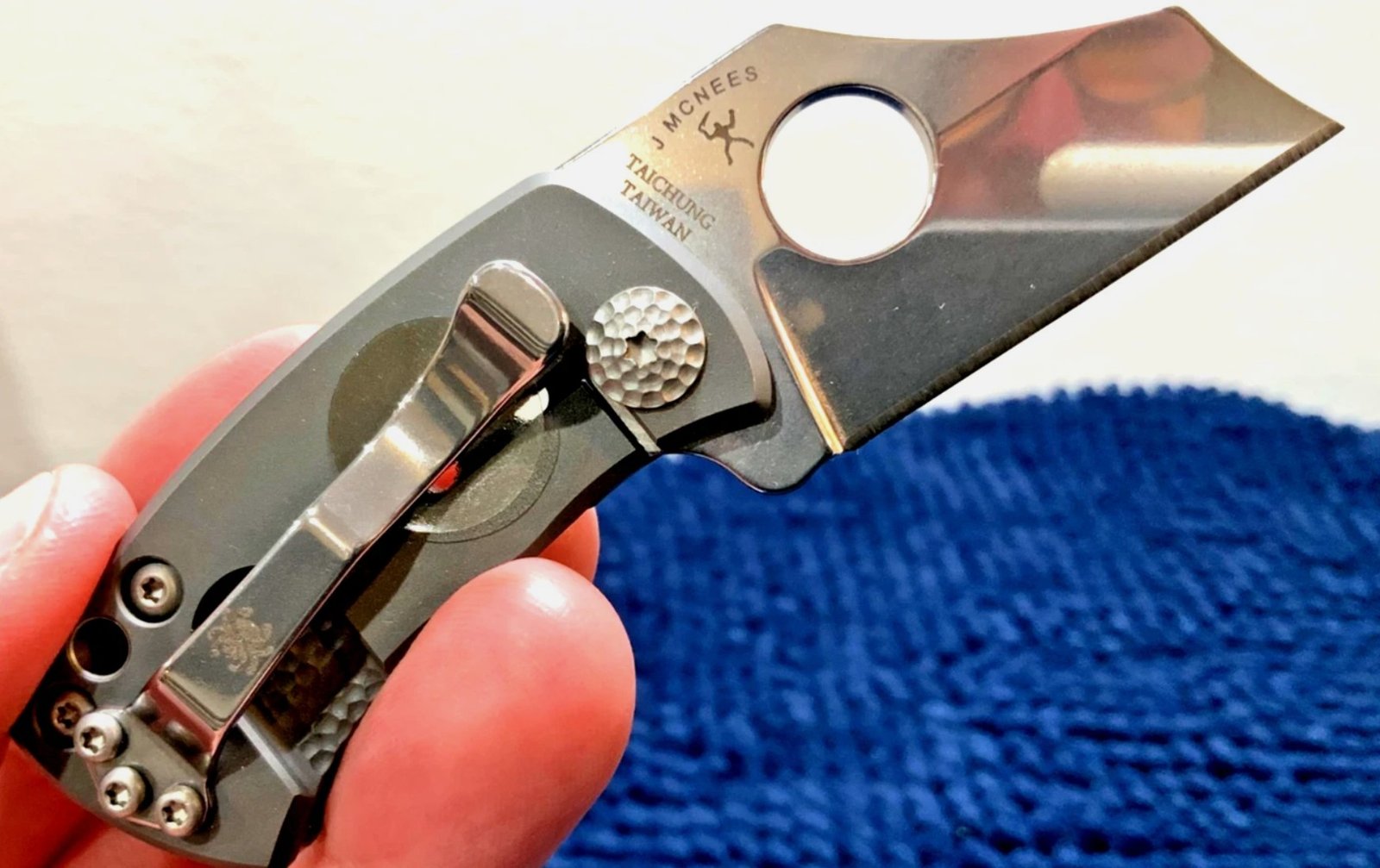 Spyderco McBee 5th Pocket Money Clip (C236TIP) *High-End Executive* KC Knife - Image 2