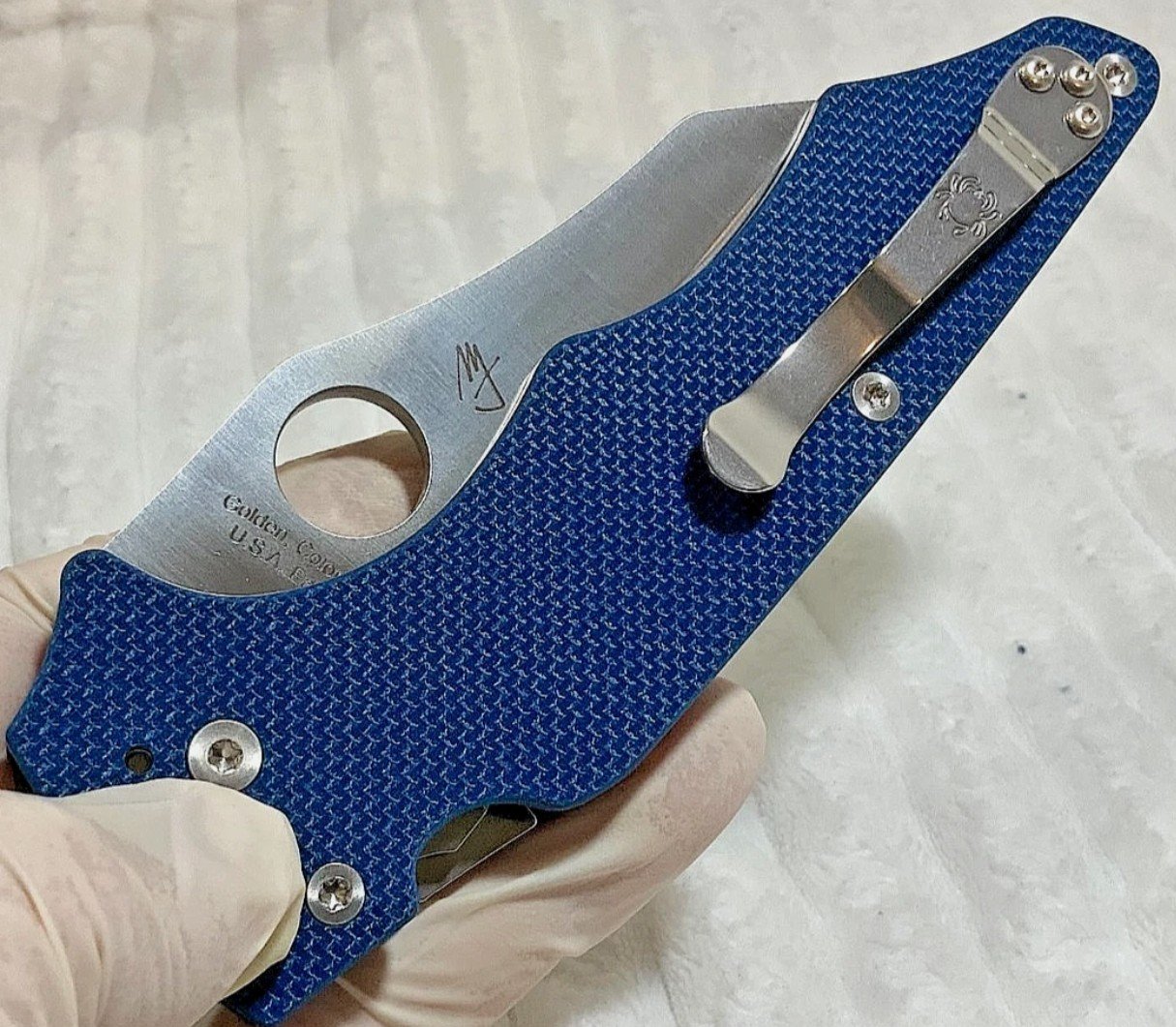 Spyderco YoJumbo Cobalt Blue (C253GPCBL) CPM SPY27 Wharncliffe Blade Folder - Image 3