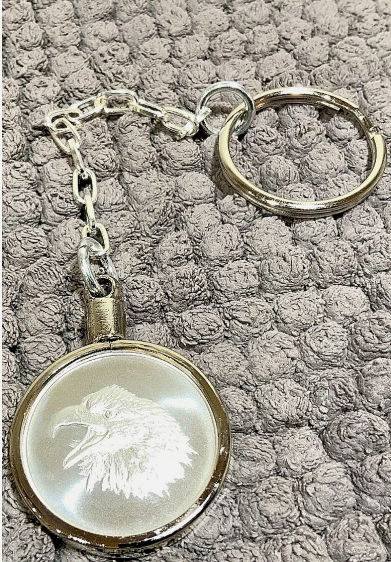 Intaglio Reserve Vault – SCREAMING EAGLE (30MM HALF OUNCE) Pure Silver Keychain - Image 4